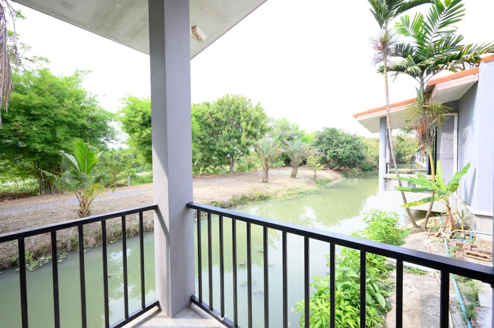Busaya Resort & Cuisine Nakhon Pathom Camera foto